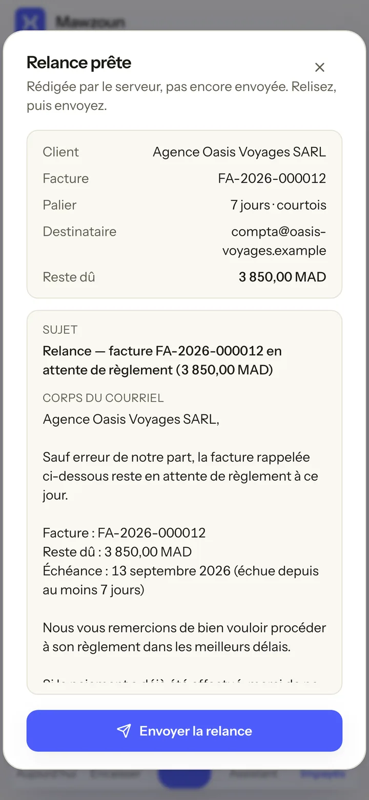 La relance prête, pas encore envoyée : le client, la facture, le palier « 7 jours · courtois », le destinataire, le sujet et le corps du courriel.